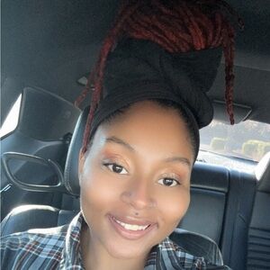 Meet your Posher, Jasmine